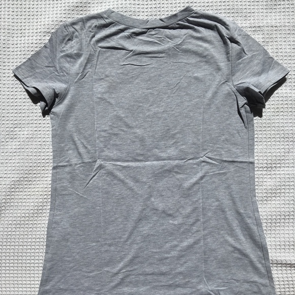 NEW T-Shirt Grey Cotton T-Shirt Med or Large - Picture 7 of 7